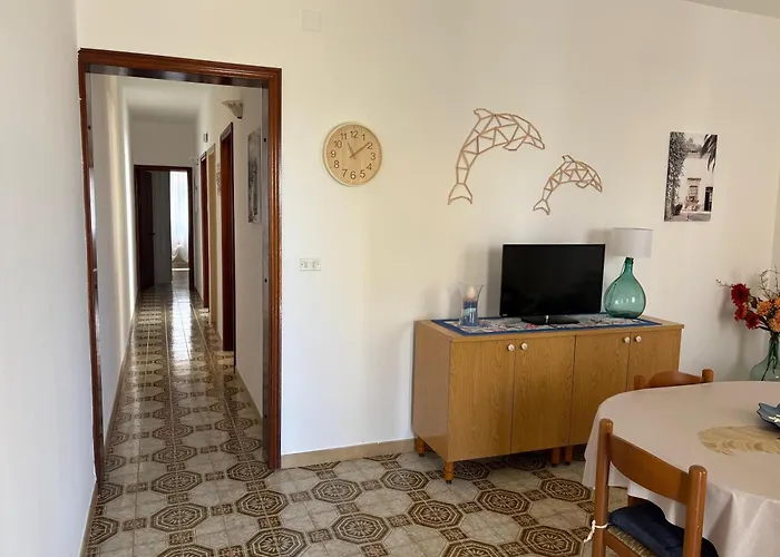 La Veranda Dei Nonni Apartment *